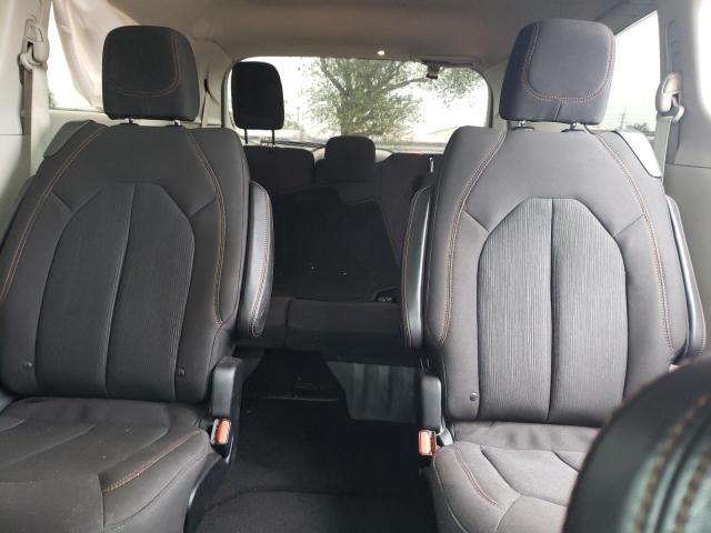 Photo 10 from auction – 2018 CHRYSLER PACIFICA L with VIN 2C4RC1CG1JR163373