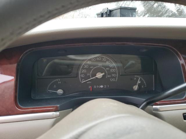 Photo 9 from auction – 2004 LINCOLN TOWN CAR E with VIN 1LNHM81W24Y680222