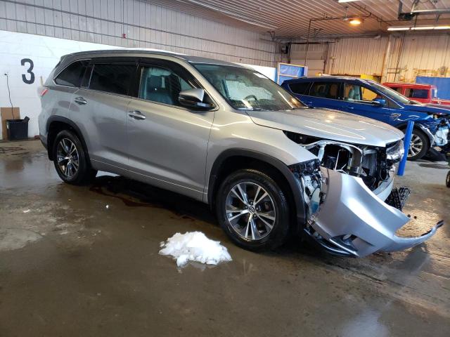 Photo 4 from auction – 2016 TOYOTA HIGHLANDER with VIN 5TDJKRFH2GS258219
