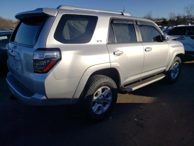 Photo 3 from auction – 2016 TOYOTA 4RUNNER SR with VIN JTEBU5JR4G5281543