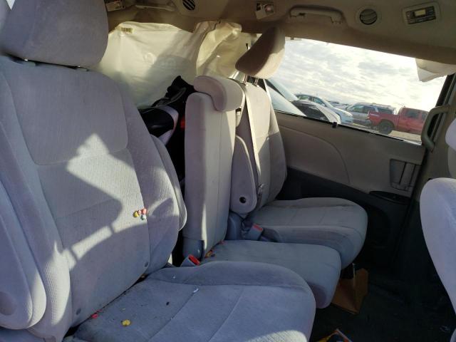 Photo 10 from auction – 2015 TOYOTA SIENNA LE with VIN 5TDKK3DC2FS579703