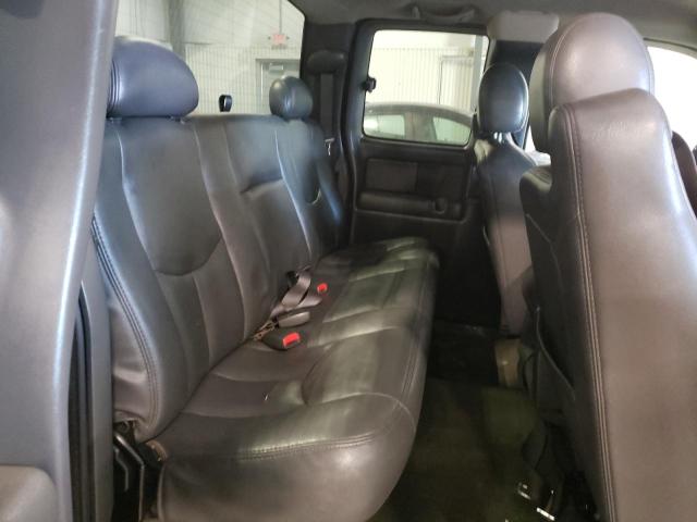Photo 10 from auction – 2004 CHEVROLET SILVERADO with VIN 2GCEK19T841321667