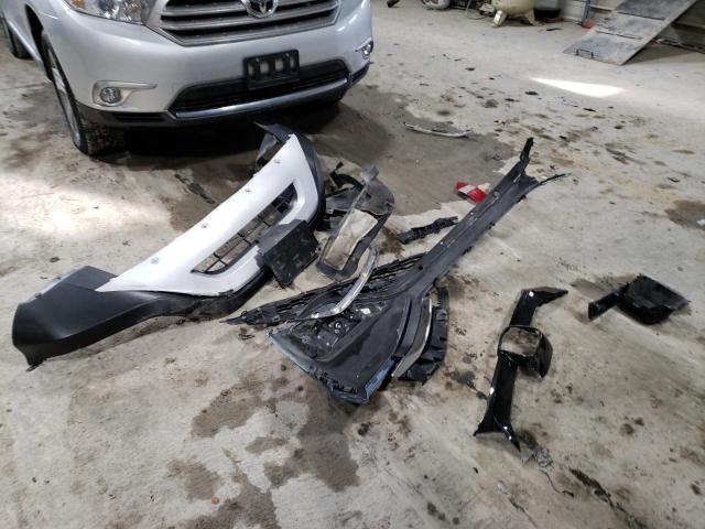 Photo 12 from auction – 2015 HONDA CR-V EXL with VIN 5J6RM4H71FL090524