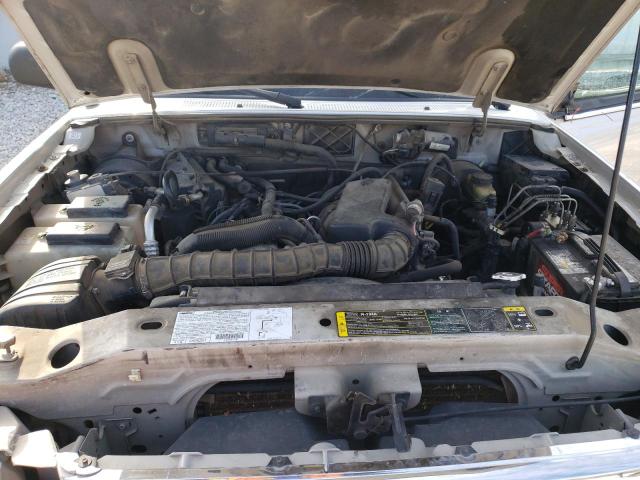 Photo 11 from auction – 2003 MAZDA MAZDA5 SE with VIN 4F4YR46V13TM09895