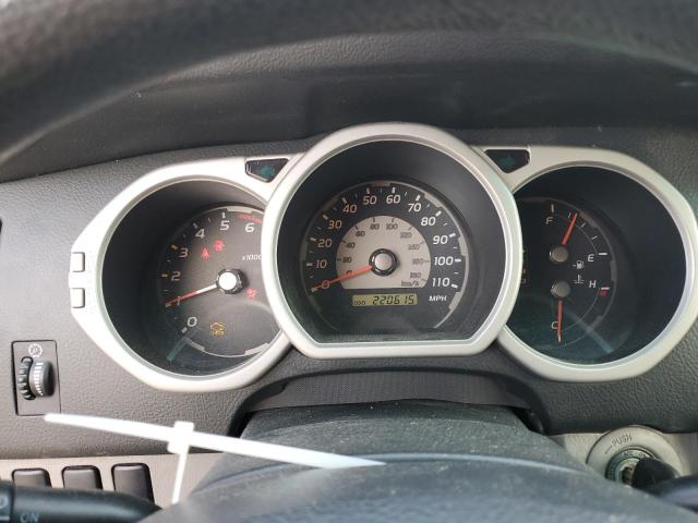 Photo 9 from auction – 2004 TOYOTA 4RUNNER SR with VIN JTEZU14R848018212