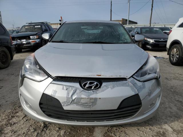 Photo 5 from auction – 2017 HYUNDAI VELOSTER with VIN KMHTC6AD6HU310680