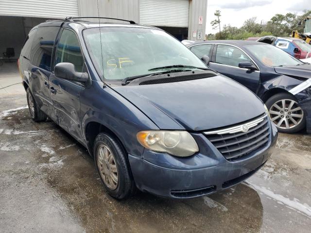 Photo 4 from auction – 2007 CHRYSLER TOWN & COU with VIN 2A4GP54L37R209223