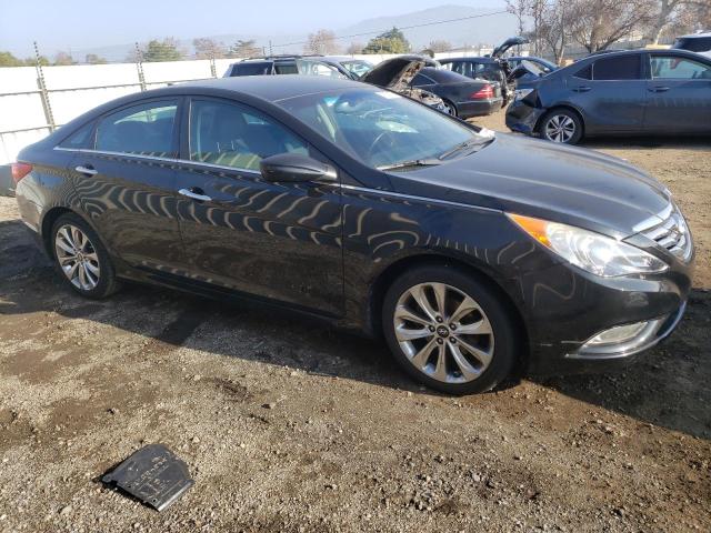 Photo 4 from auction – 2013 HYUNDAI SONATA SE with VIN 5NPEC4AC3DH758579