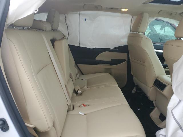 Photo 10 from auction – 2018 TOYOTA HIGHLANDER with VIN 5TDJZRFH5JS524979