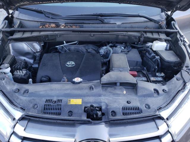 Photo 12 from auction – 2019 TOYOTA HIGHLANDER with VIN 5TDBZRFH9KS997578