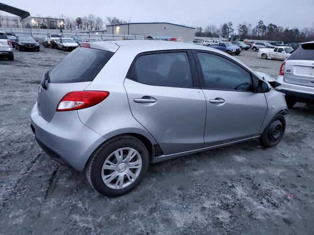 Photo 3 from auction – 2011 MAZDA MAZDA2 with VIN JM1DE1HY4B0104237
