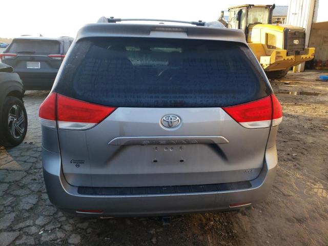 Photo 6 from auction – 2011 TOYOTA SIENNA XLE with VIN 5TDYK3DC7BS071781