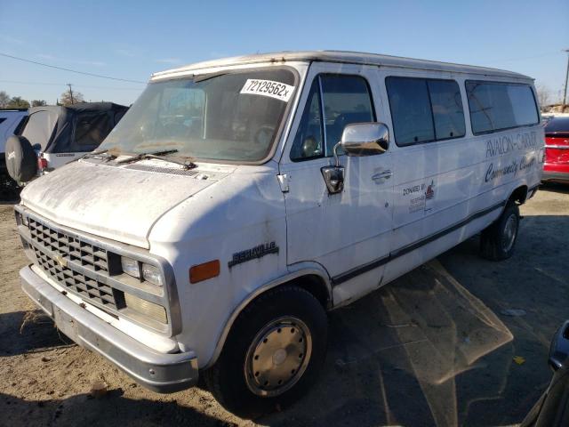 CHEVROLET G30 1992 with VIN 2GAGG39K0N4138253 - Photo from auction