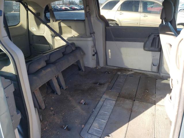 Photo 11 from auction – 2010 CHRYSLER TOWN & COU with VIN 2A4RR4DEXAR315027