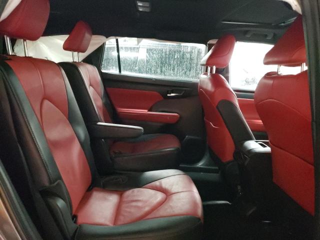 Photo 10 from auction – 2022 TOYOTA HIGHLANDER with VIN 5TDJZRBH7NS178817