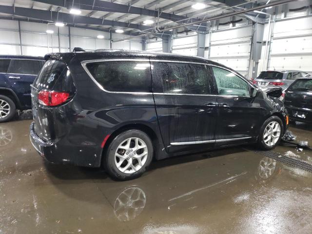 Photo 3 from auction – 2019 CHRYSLER PACIFICA T with VIN 2C4RC1EG5KR541712