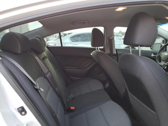 Photo 10 from auction – 2017 KIA FORTE LX with VIN 3KPFL4A74HE032778