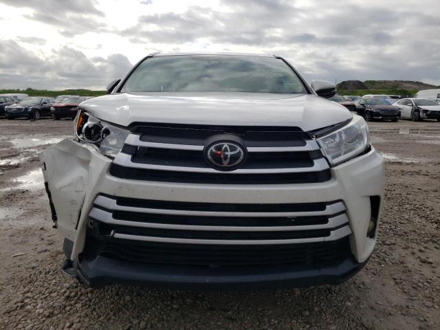 صورة رقم 5 من المزاد - 2017 TOYOTA HIGHLANDER مع VIN 5TDKZRFH5HS524639