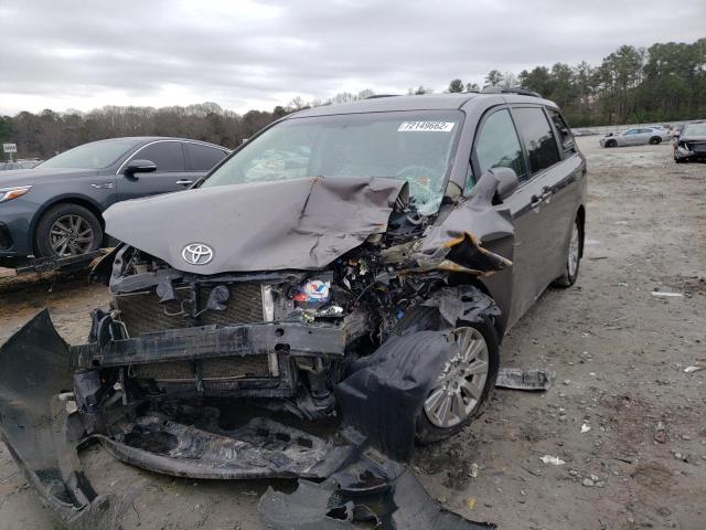 TOYOTA SIENNA LE 2011 with VIN 5TDJK3DC0BS013724 - Photo from auction