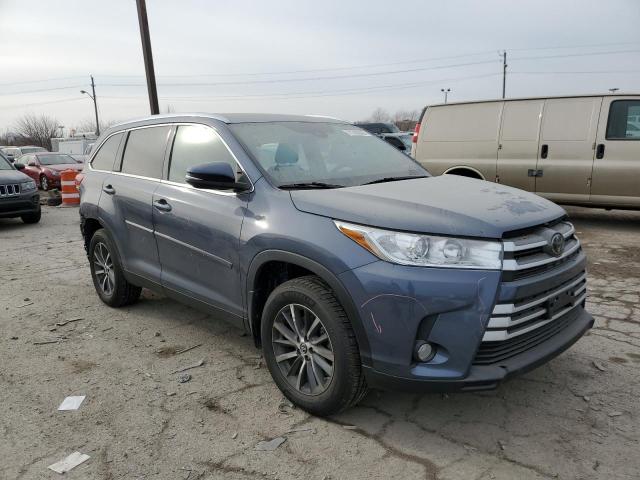 Photo 4 from auction – 2019 TOYOTA HIGHLANDER with VIN 5TDJZRFH5KS926230
