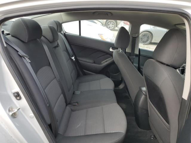 Photo 10 from auction – 2018 KIA FORTE LX with VIN 3KPFL4A74JE200375