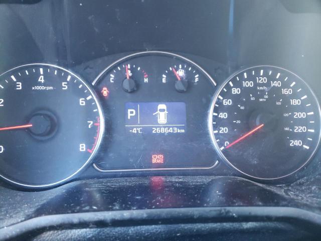 Zdjęcie 9 z aukcji – 2014 KIA RONDO z VIN KNAHT8A31E7048250