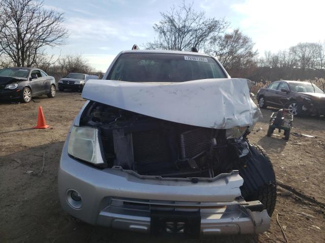 Photo 5 from auction – 2011 NISSAN PATHFINDER with VIN 5N1AR1NB9BC629828