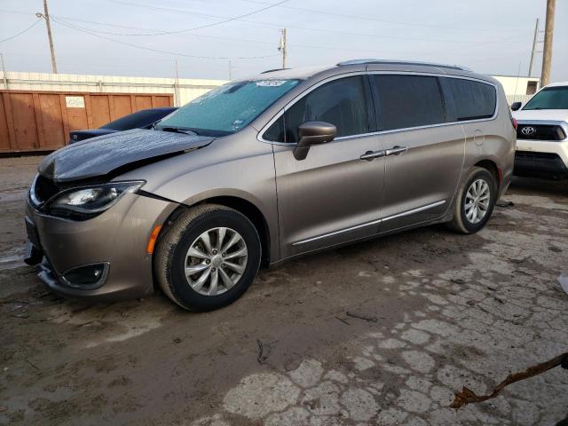 CHRYSLER PACIFICA T 2018 with VIN 2C4RC1BG3JR166955 - Photo from auction