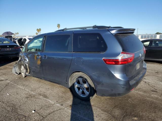 Photo 2 from auction – 2017 TOYOTA SIENNA LE with VIN 5TDKZ3DCXHS810782
