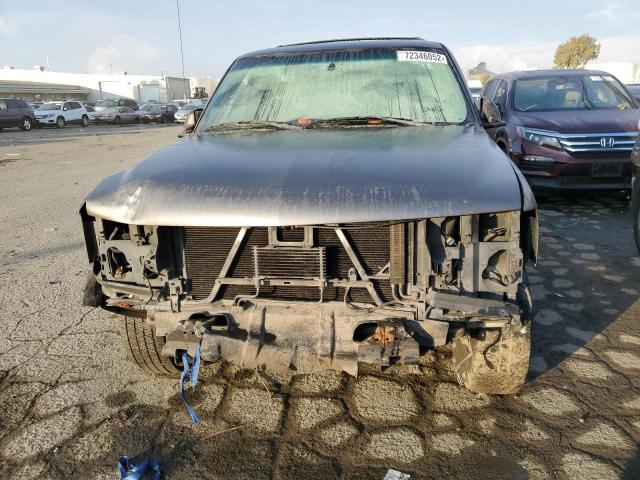Photo 5 from auction – 2002 CHEVROLET SUBURBAN C with VIN 3GNEC16T42G295548