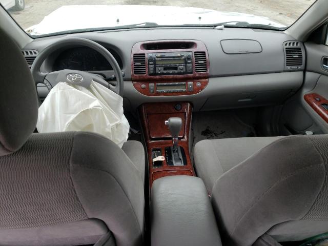 Photo 8 from auction – 2005 TOYOTA CAMRY LE with VIN JTDBE32K053035041