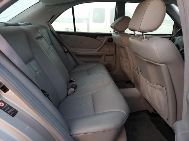 Photo 10 from auction – 2002 MERCEDES-BENZ E 320 with VIN WDBJF65J02B496771