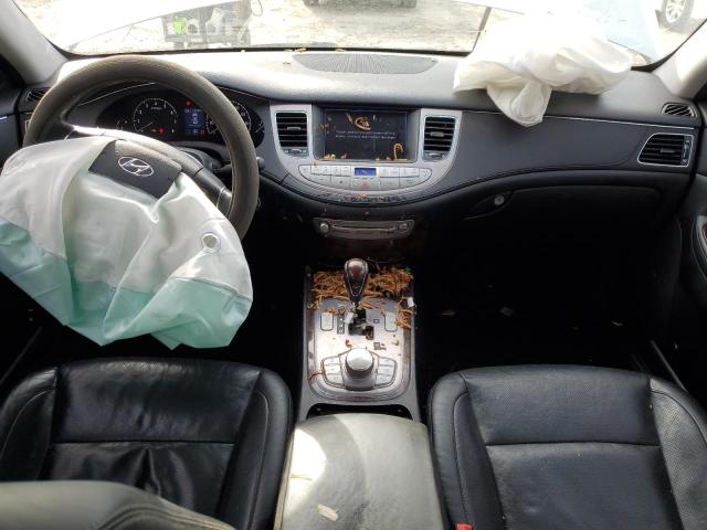 Photo 8 from auction – 2011 HYUNDAI GENESIS 4. with VIN KMHGC4DF4BU127613