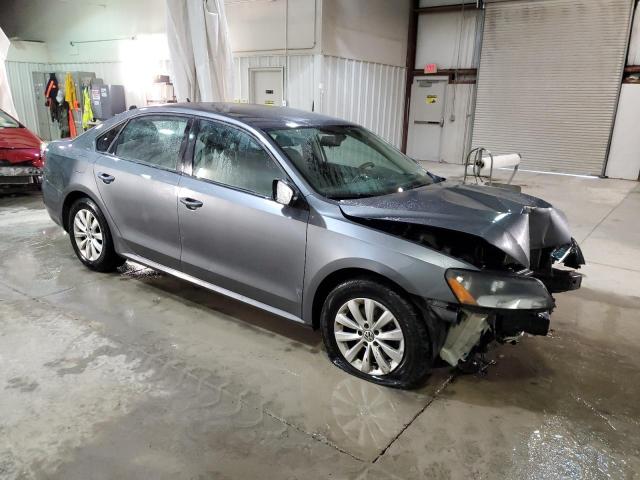 Photo 4 from auction – 2013 VOLKSWAGEN PASSAT S with VIN 1VWAP7A35DC048984