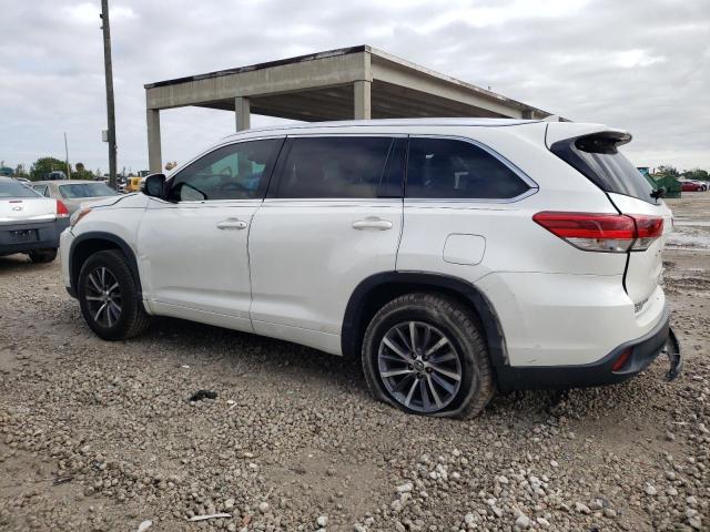 Photo 2 from auction – 2017 TOYOTA HIGHLANDER with VIN 5TDKZRFH5HS524639