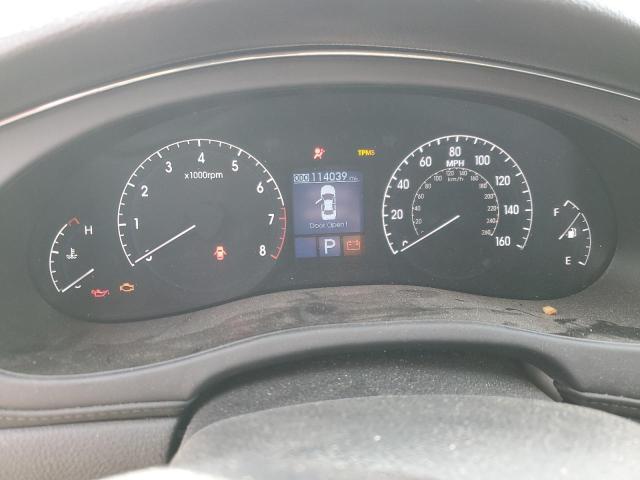 Photo 9 from auction – 2011 HYUNDAI GENESIS 4. with VIN KMHGC4DF4BU127613