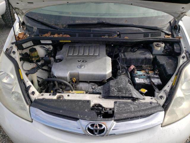 Photo 12 from auction – 2010 TOYOTA SIENNA XLE with VIN 5TDDK4CC7AS030538