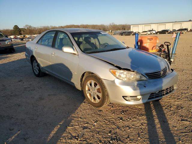 Photo 4 from auction – 2005 TOYOTA CAMRY LE with VIN 4T1BF32K15U604952