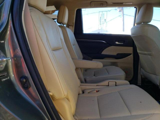 Photo 11 from auction – 2014 TOYOTA HIGHLANDER with VIN 5TDDKRFHXES067688