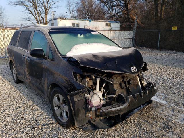 Photo 4 from auction – 2016 TOYOTA SIENNA LE with VIN 5TDKK3DC5GS760702