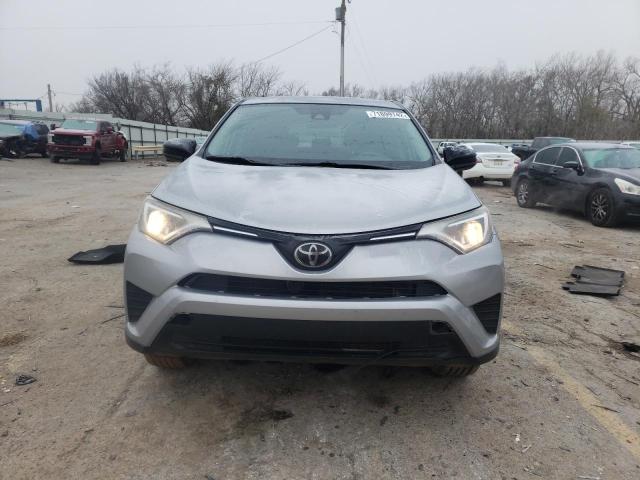 Photo 5 from auction – 2018 TOYOTA RAV4 LE with VIN 2T3ZFREV4JW415074