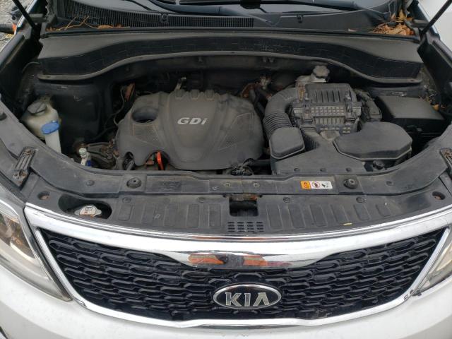 Photo 11 from auction – 2015 KIA SORENTO LX with VIN 5XYKTCA62FG646972