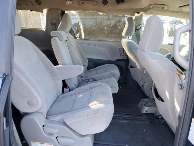 Photo 11 from auction – 2017 TOYOTA SIENNA LE with VIN 5TDKZ3DCXHS810782