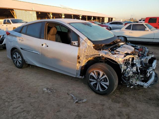 Photo 4 from auction – 2018 TOYOTA PRIUS PRIM with VIN JTDKARFP1J3072467