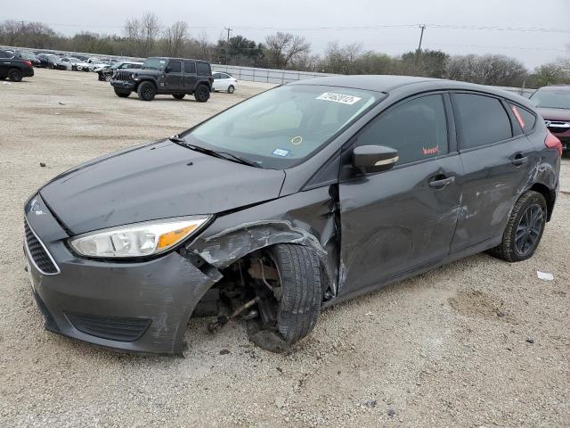 FORD FOCUS SE 2017 مع رقم تعريف المركبة 1FADP3K2XHL347414 - صورة من المزاد