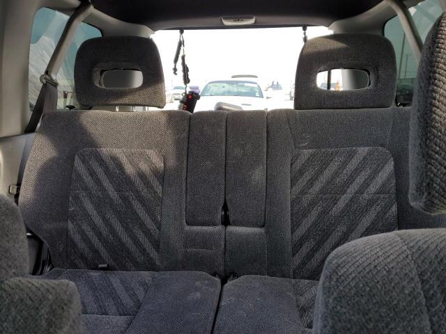 Photo 10 from auction – 2000 HONDA CR-V EX with VIN JHLRD1765YC004571
