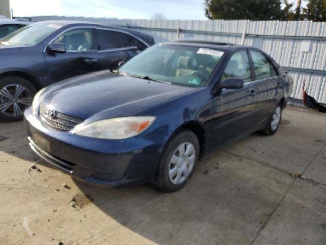 TOYOTA CAMRY LE 2003 with VIN 4T1BE32K93U178640 - Photo from auction