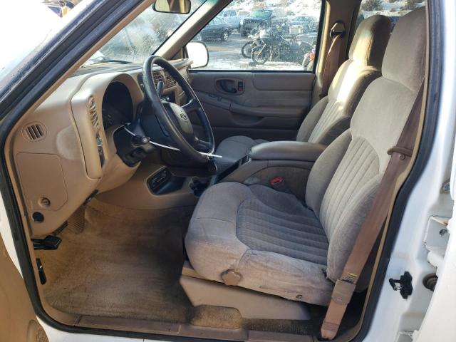 Photo 7 from auction – 2000 CHEVROLET BLAZER with VIN 1GNDT13W2Y2282972