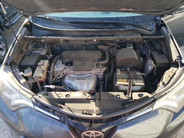 Photo 11 from auction – 2017 TOYOTA RAV4 XLE with VIN JTMRFREV0HD202288