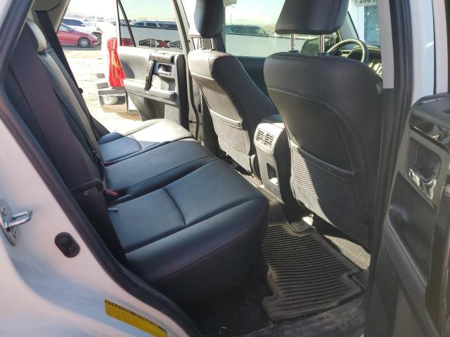 Photo 10 from auction – 2020 TOYOTA 4RUNNER SR with VIN JTEBU5JR5L5817703